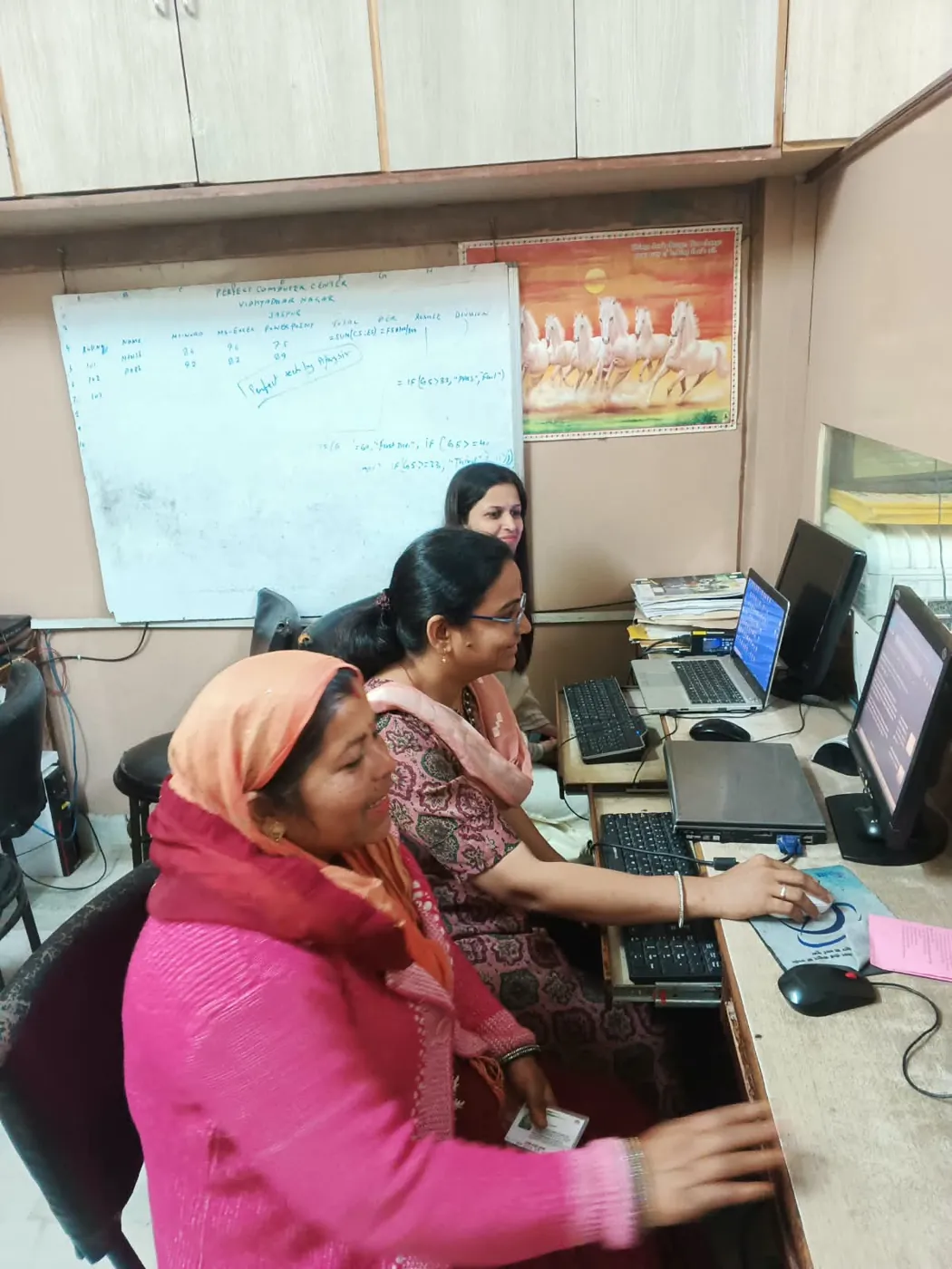 Perfect Computer Center Jaipur training photo 20